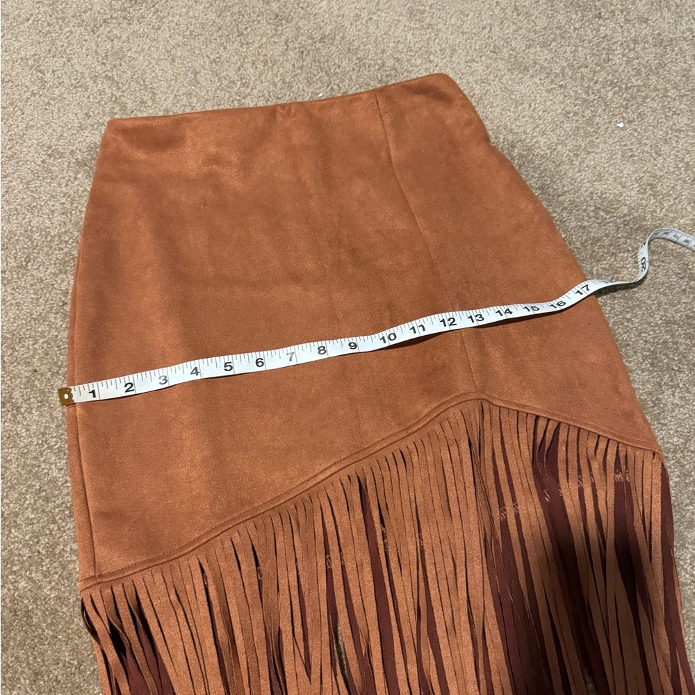 Winder faux suede fringe skirt - Picture 4 of 5